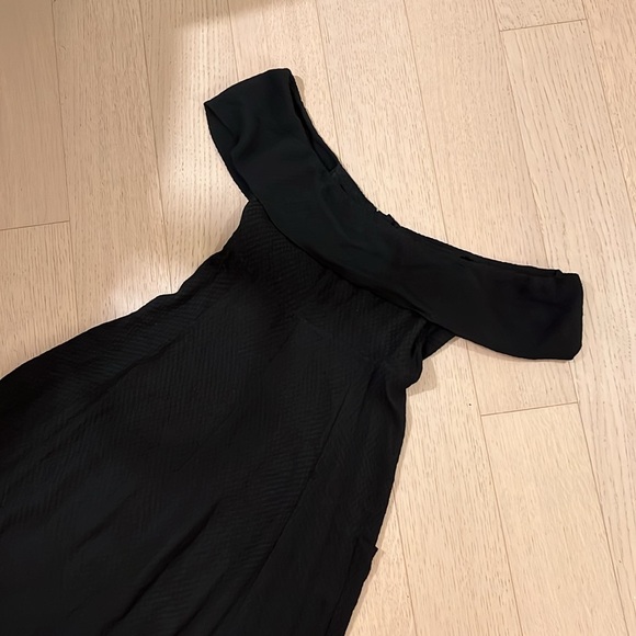 Reformation Off the Shoulder Midi Dress - Picture 10 of 13